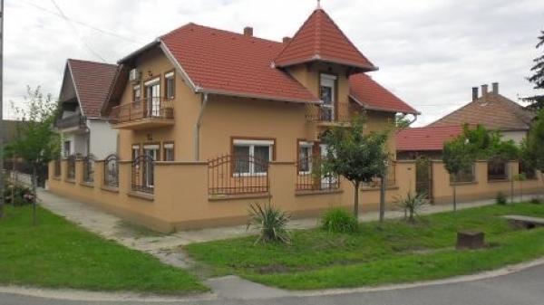 Szemán Kis Apartmanok Harkány Exterior foto